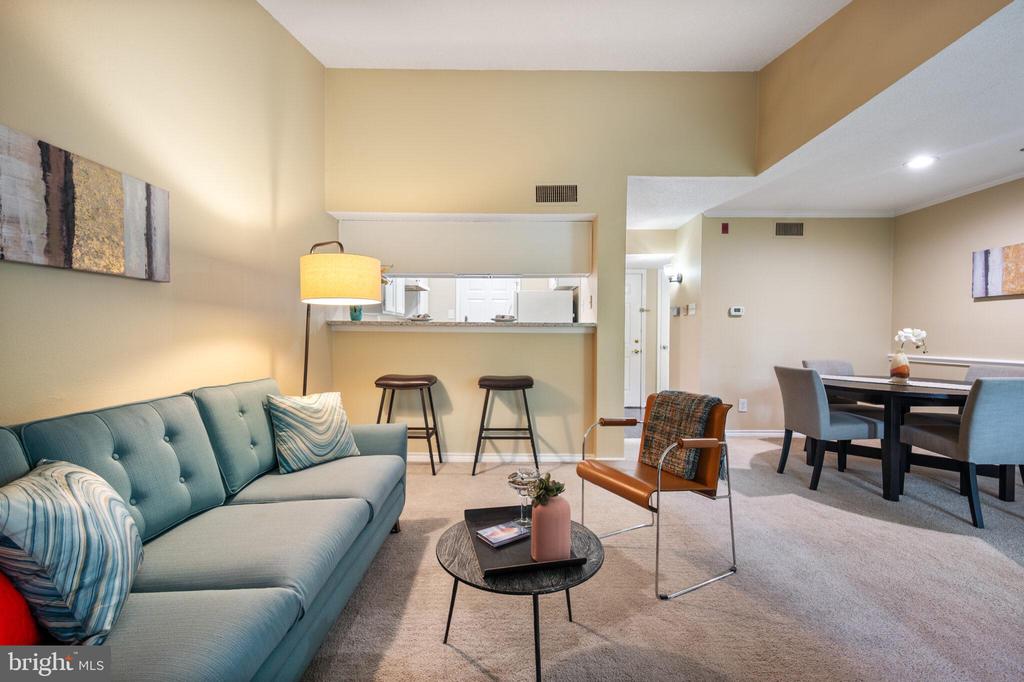 1524 LINCOLN WAY 409