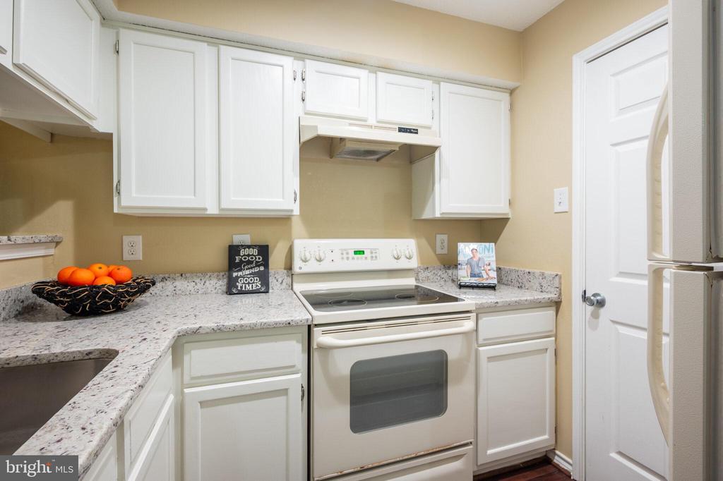 1524 LINCOLN WAY 409