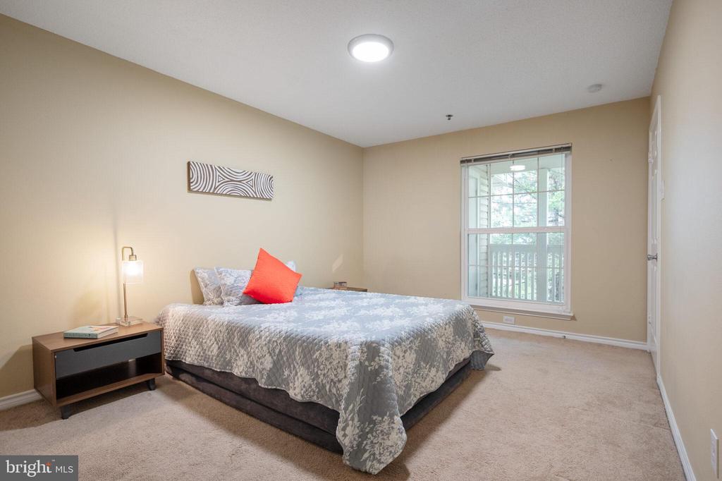 1524 LINCOLN WAY 409