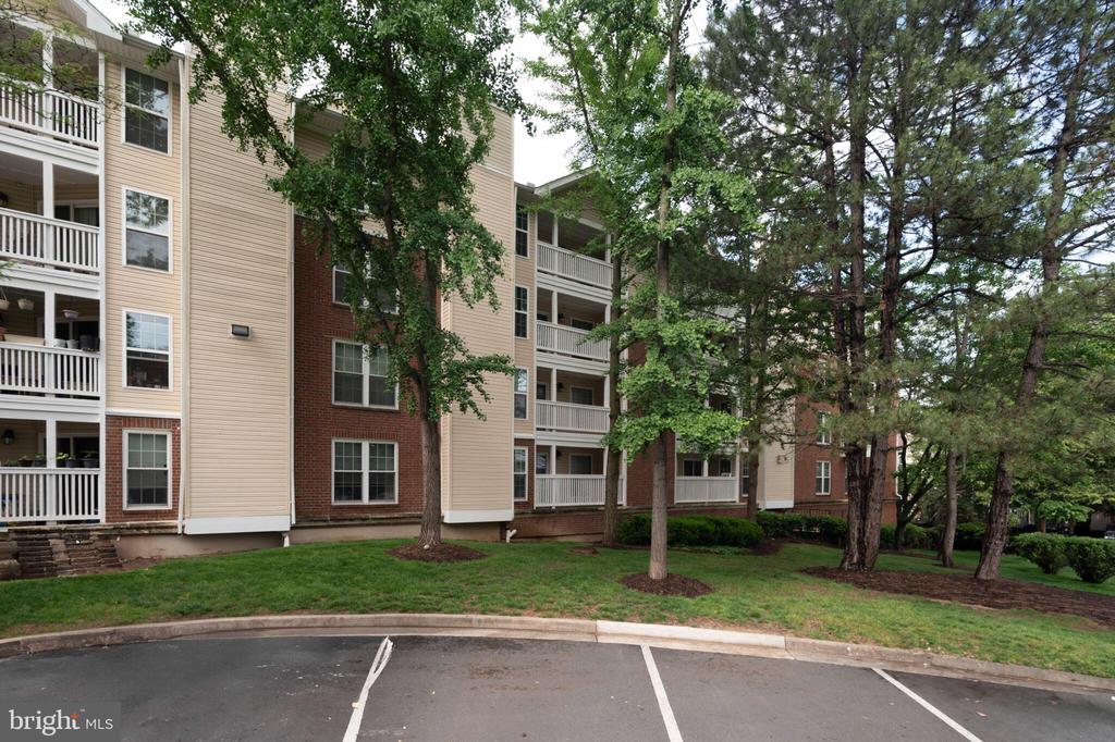 1524 LINCOLN WAY 409