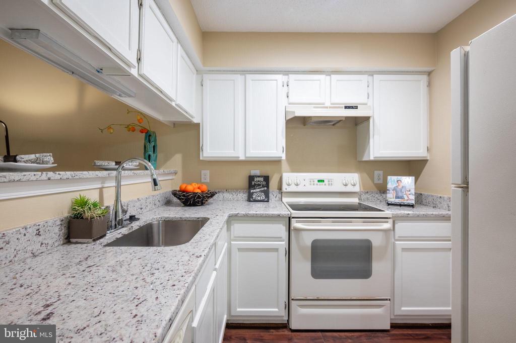 1524 LINCOLN WAY 409
