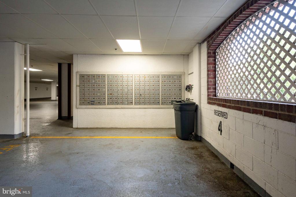 1524 LINCOLN WAY 409