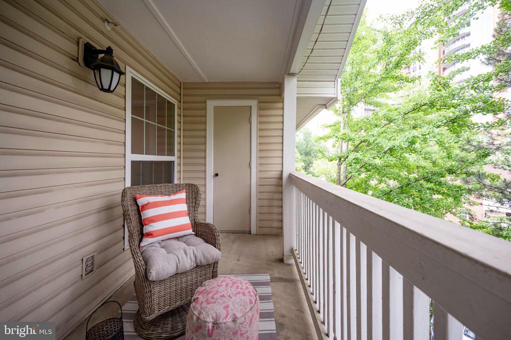 1524 LINCOLN WAY 409