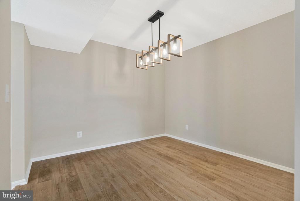 14013B GRUMBLE JONES COURT