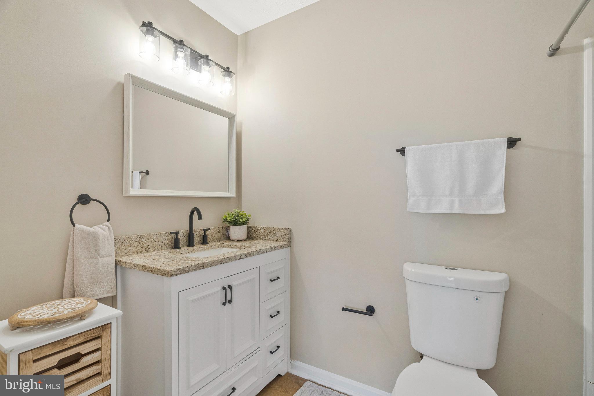 14013B GRUMBLE JONES COURT