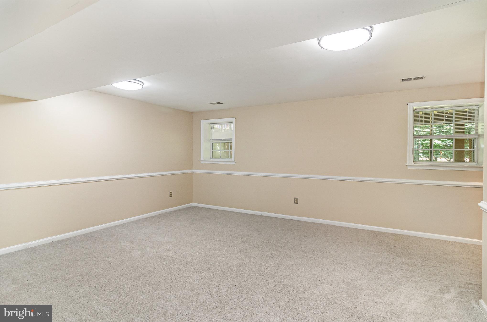 13137 ASHNUT LANE