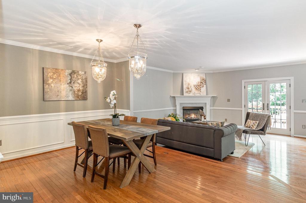 13137 ASHNUT LANE