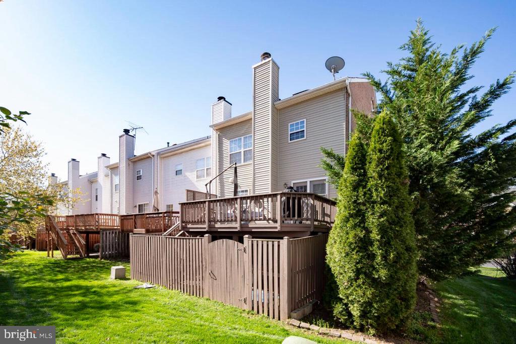 13137 ASHNUT LANE