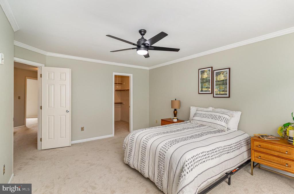 13137 ASHNUT LANE