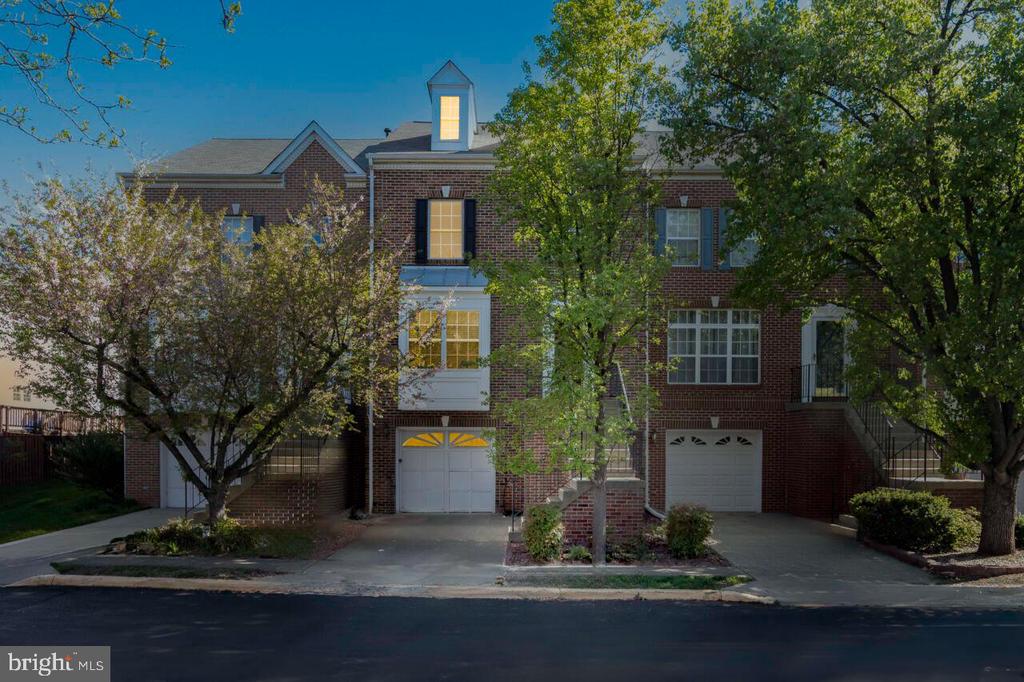13137 ASHNUT LANE