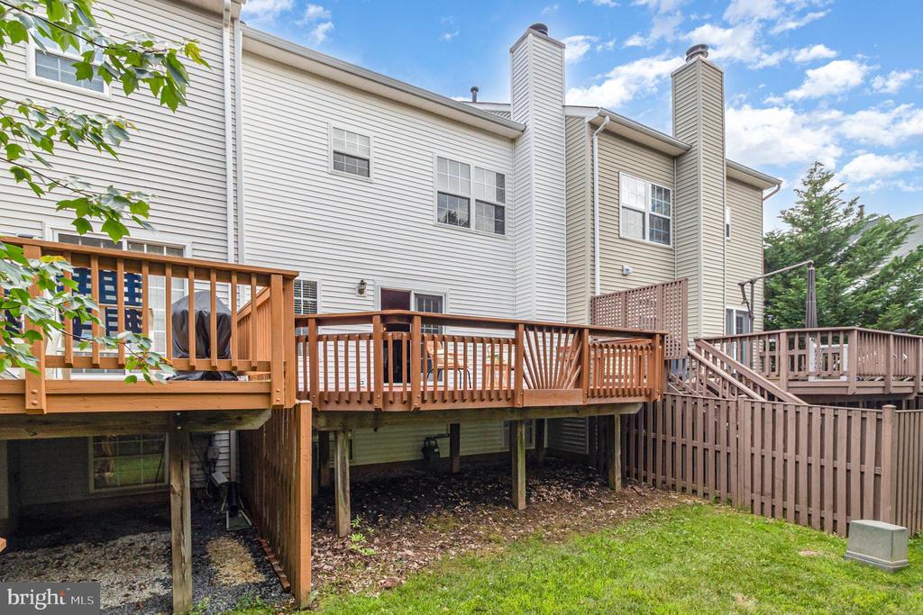 13137 ASHNUT LANE