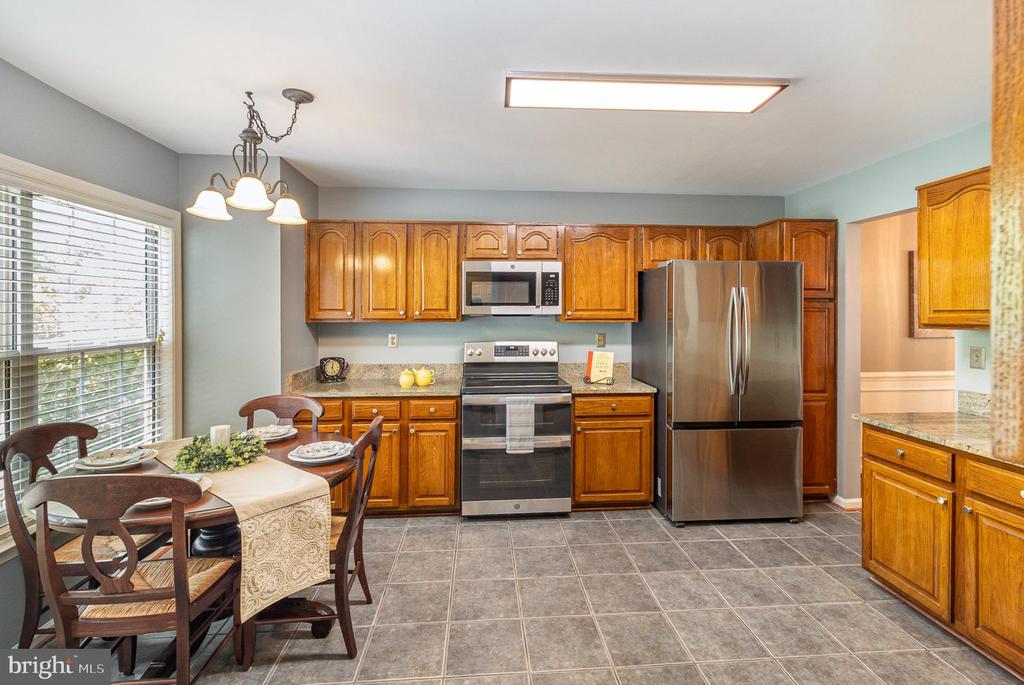 13137 ASHNUT LANE