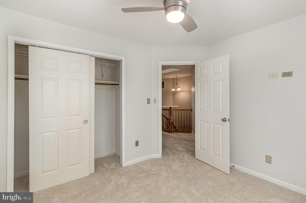 13137 ASHNUT LANE