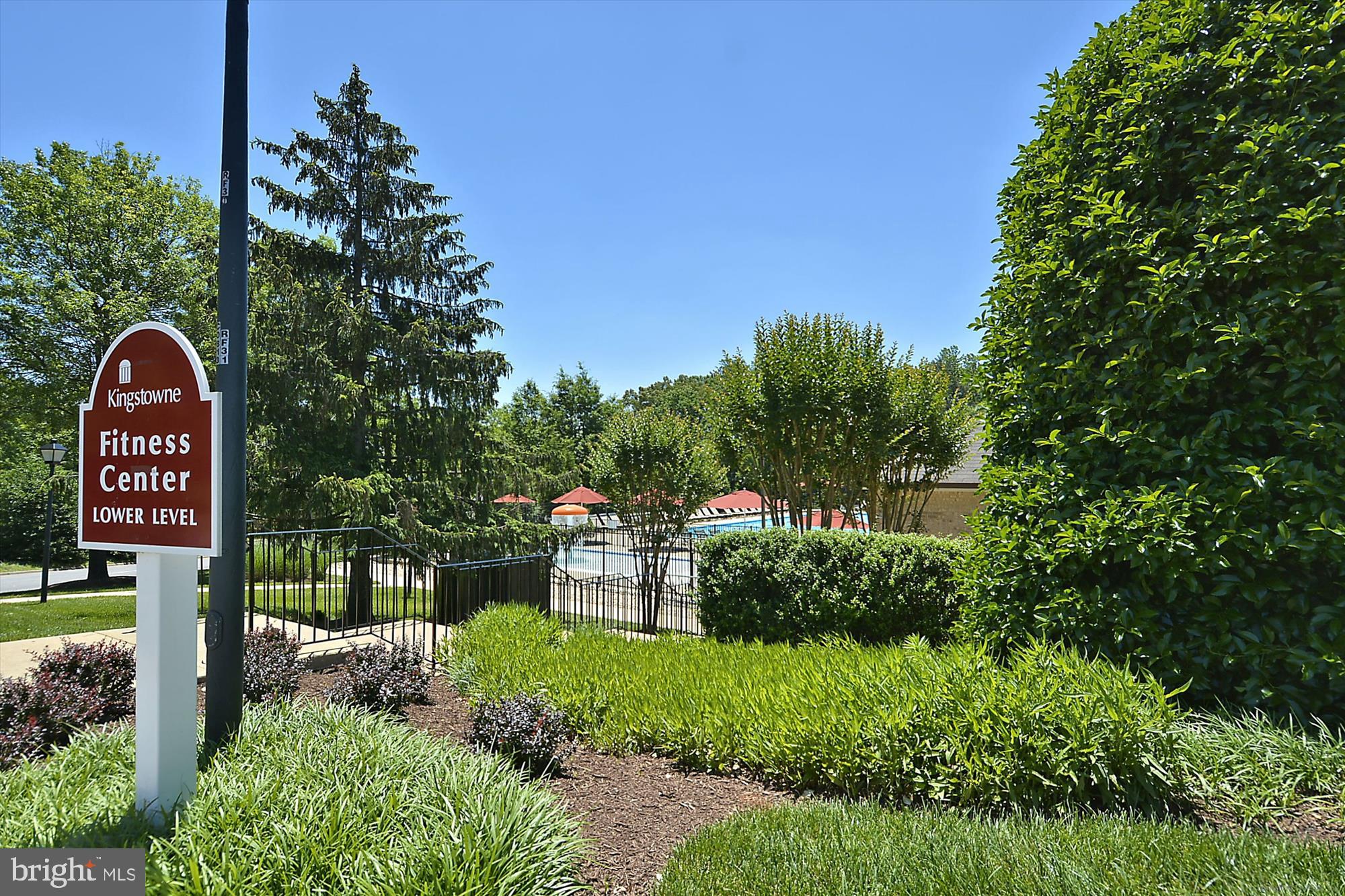 7436 COLLINS MEADE
