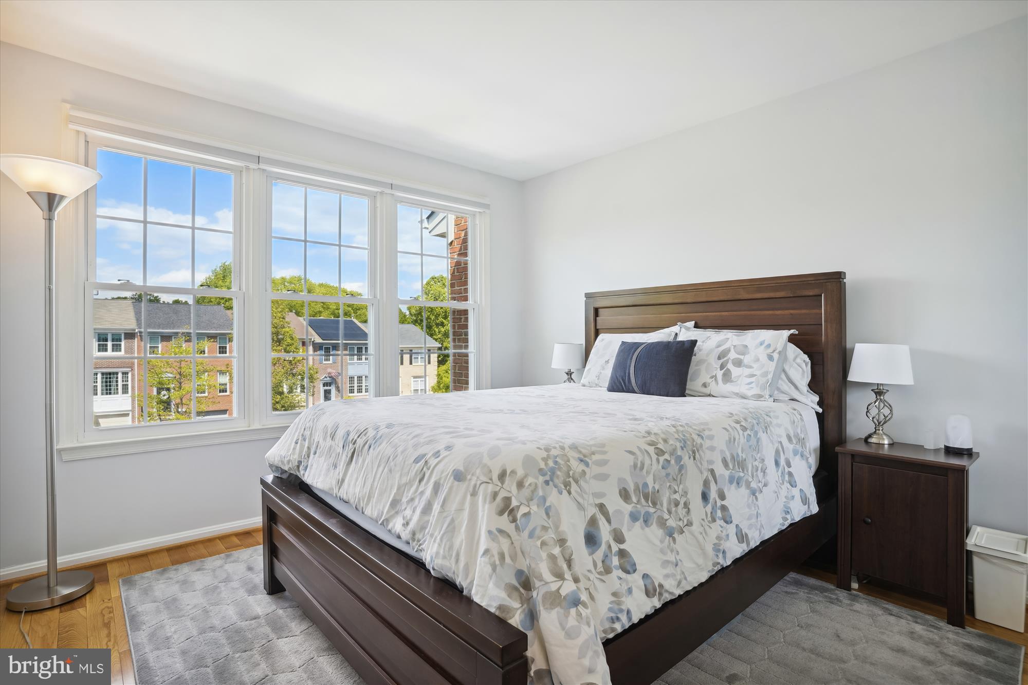 7436 COLLINS MEADE