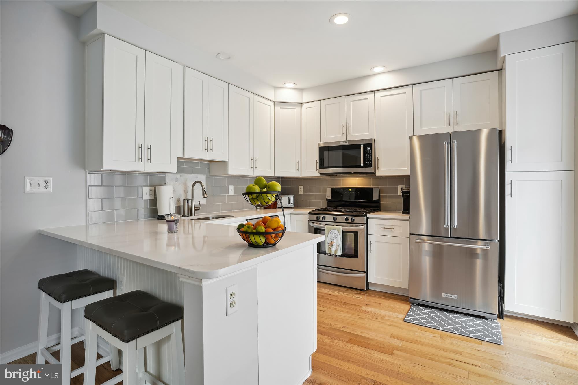 7436 COLLINS MEADE