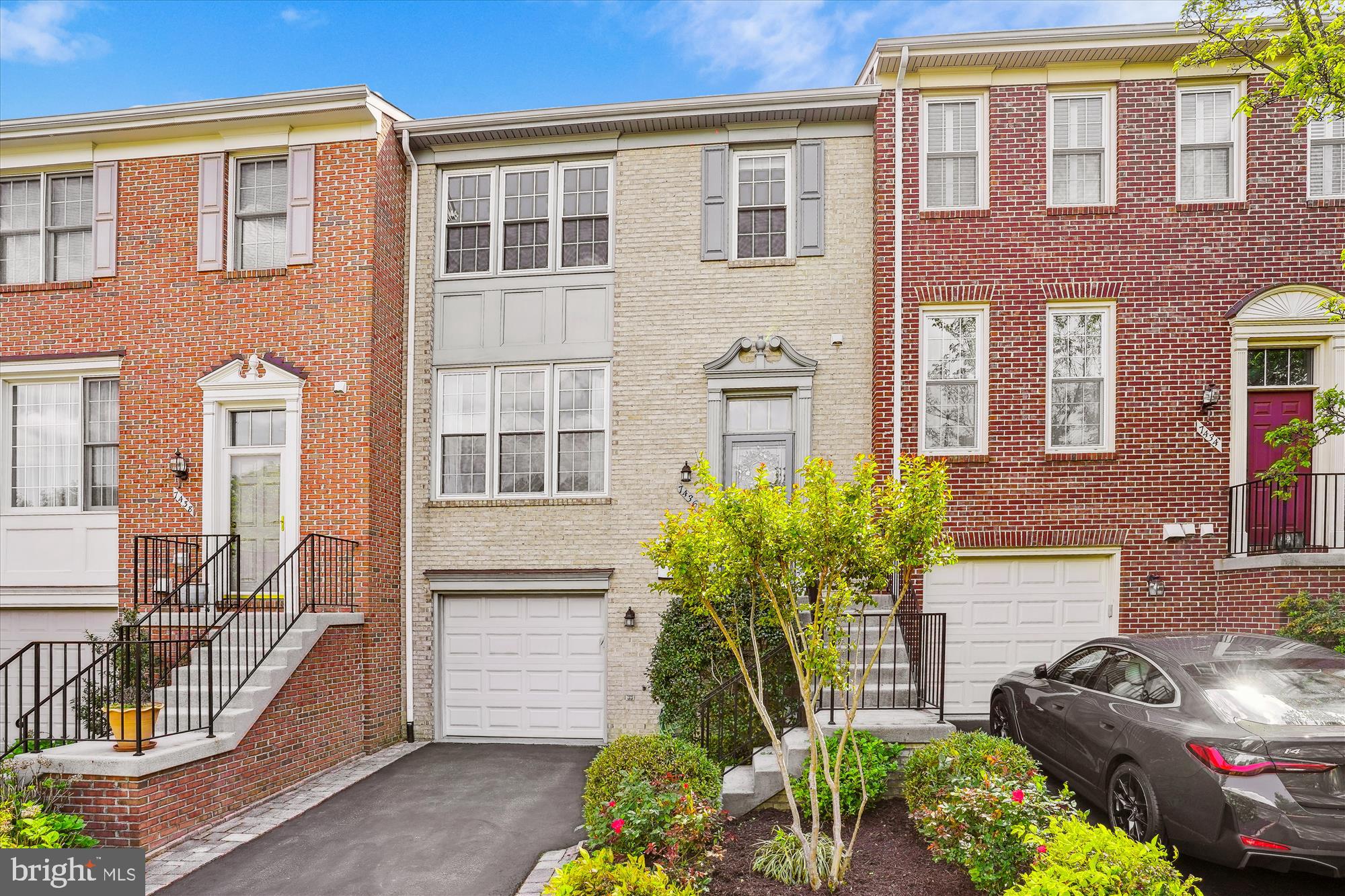 7436 COLLINS MEADE