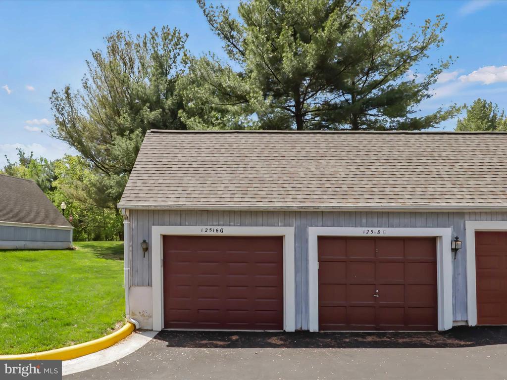 12516 FANLEAF COURT
