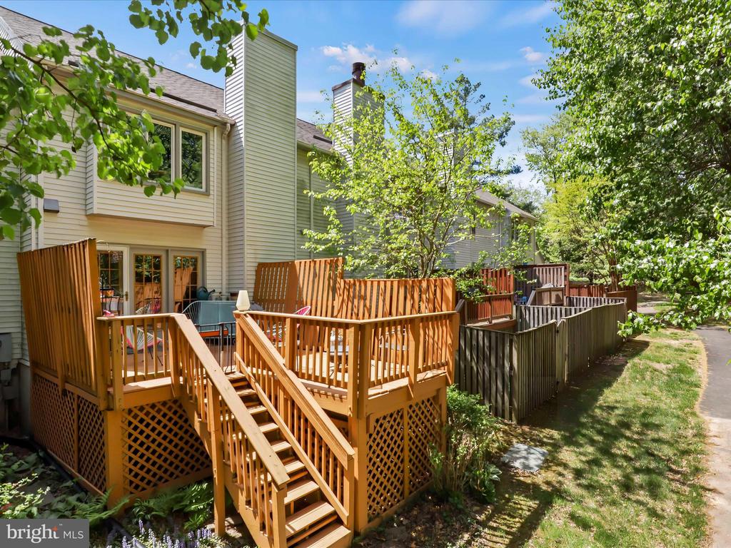 12516 FANLEAF COURT