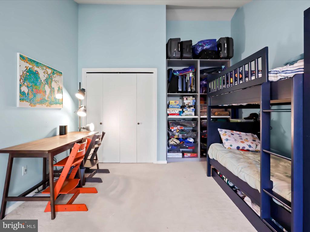 12516 FANLEAF COURT