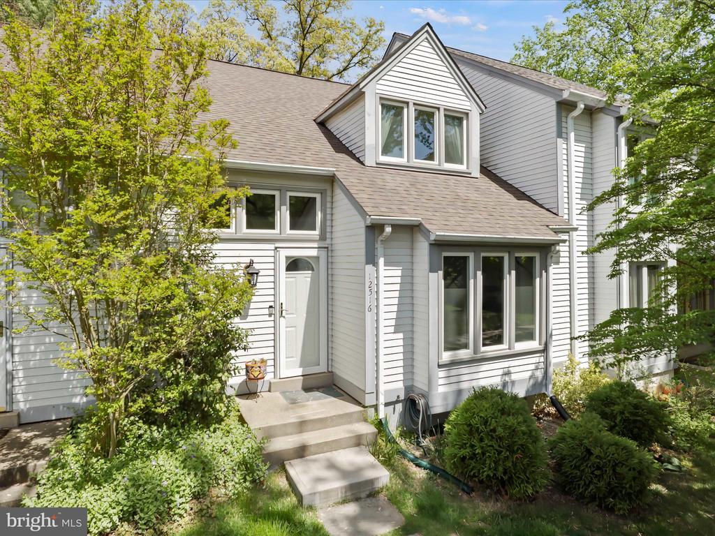 12516 FANLEAF COURT