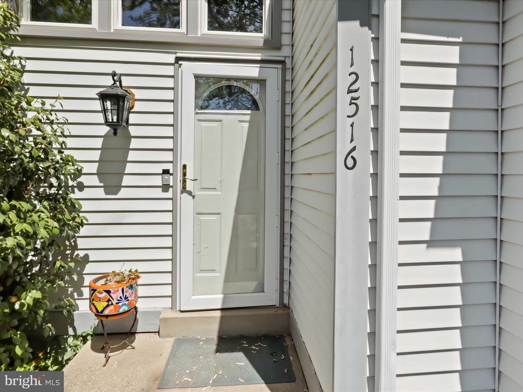 12516 FANLEAF COURT