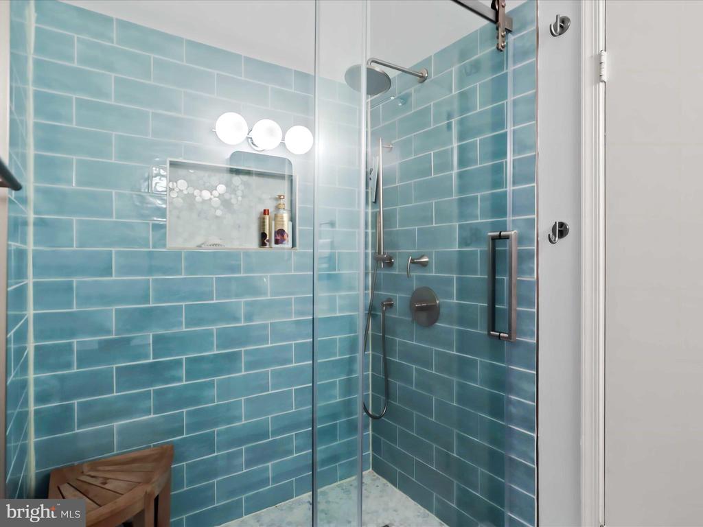 12516 FANLEAF COURT