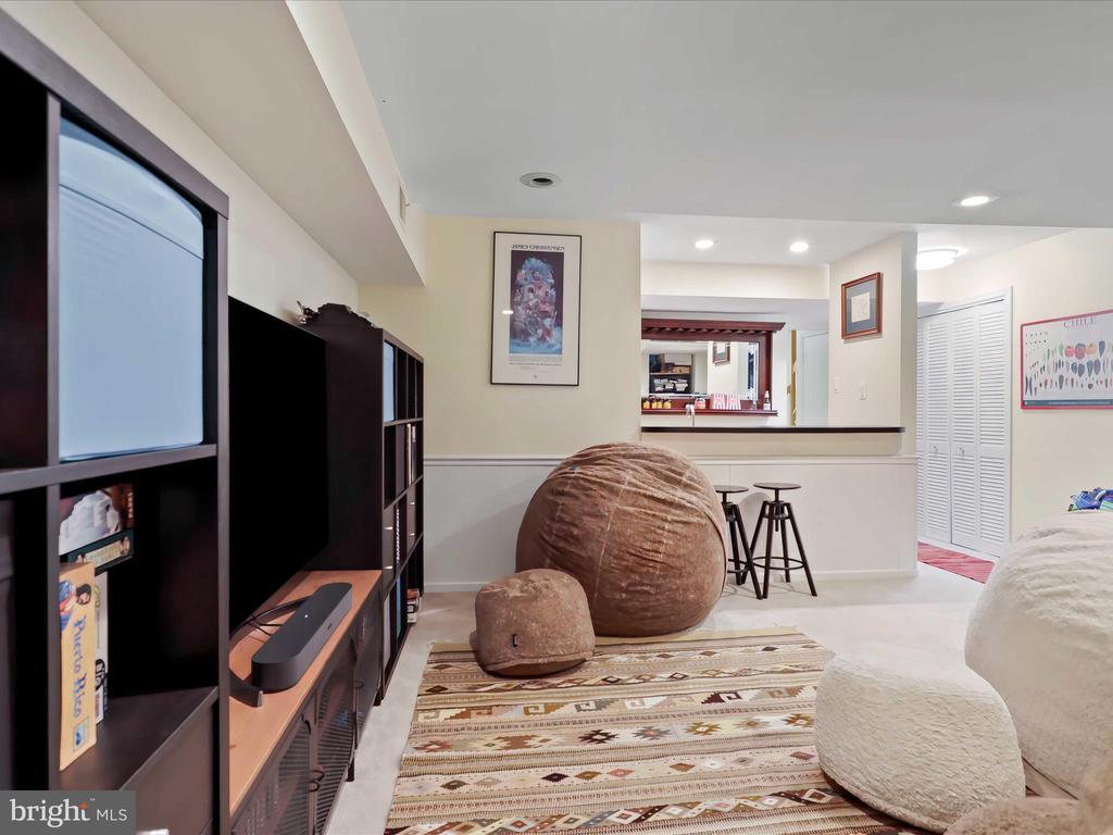 12516 FANLEAF COURT
