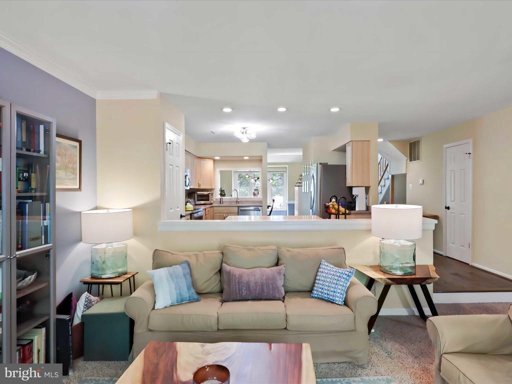 12516 FANLEAF COURT