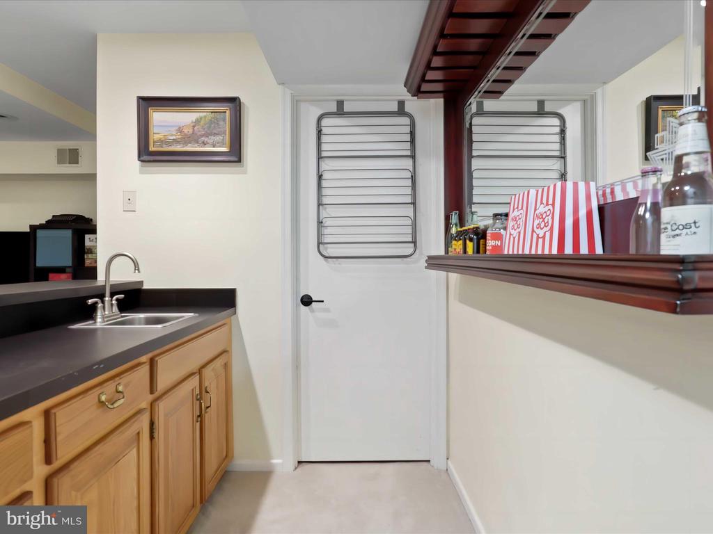12516 FANLEAF COURT