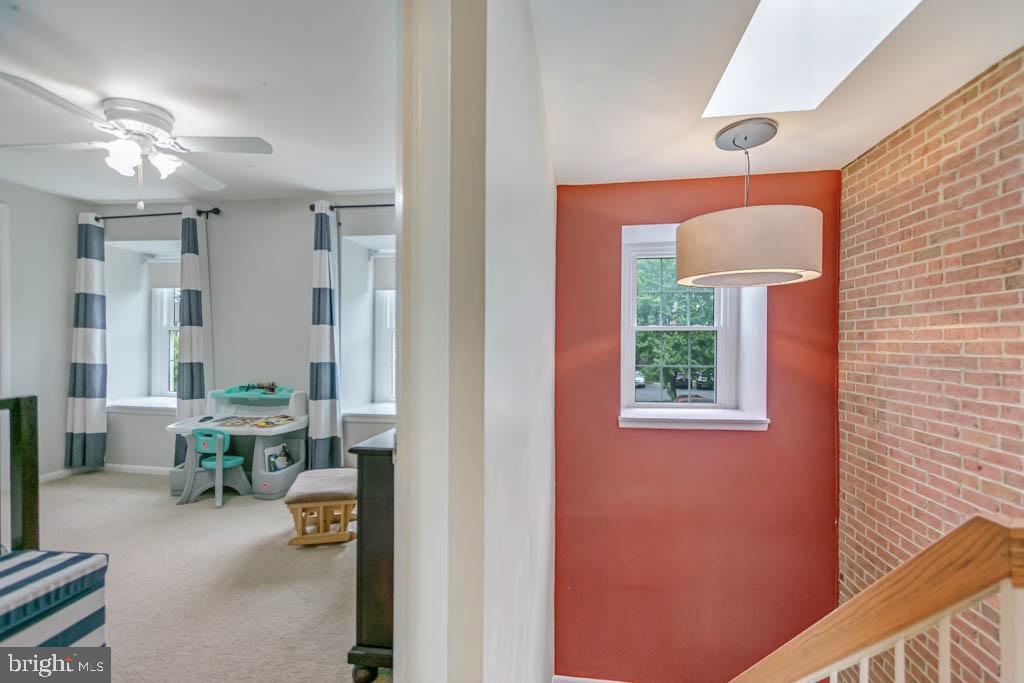 2883 SUTTON OAKS LANE