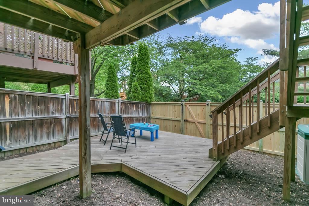 2883 SUTTON OAKS LANE