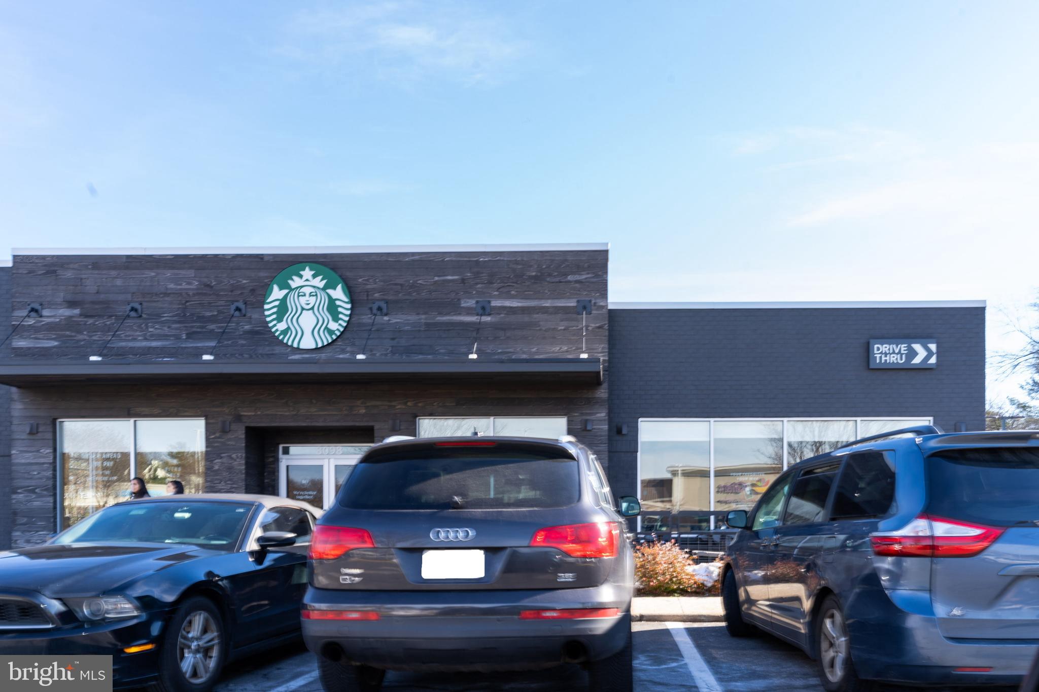 8031 SLEEPY VIEW LANE