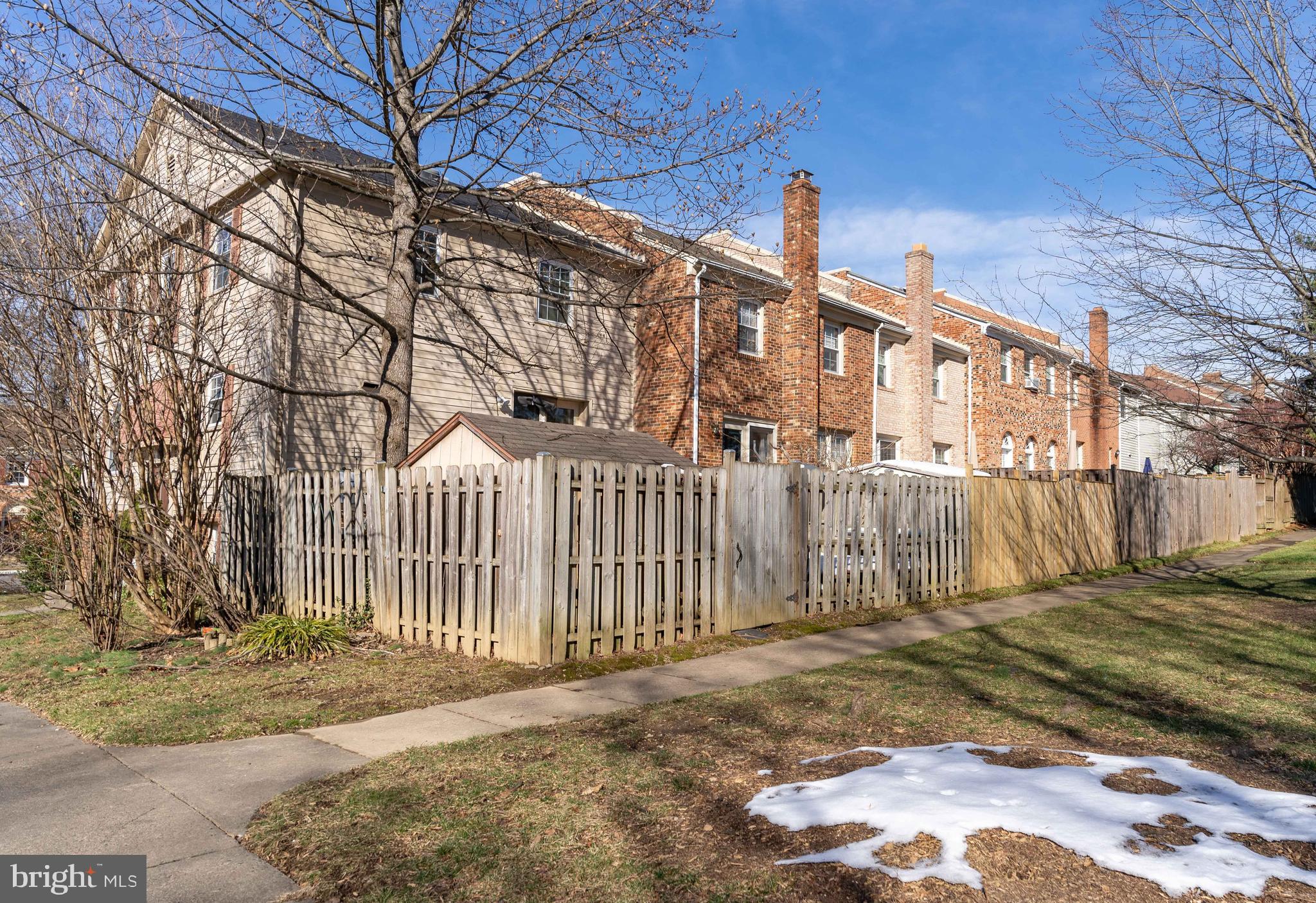 8031 SLEEPY VIEW LANE