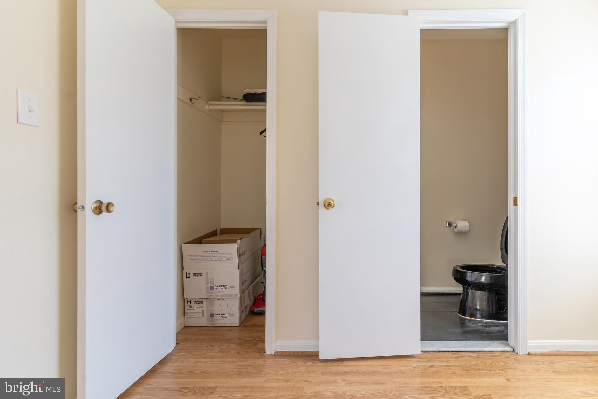 8031 SLEEPY VIEW LANE