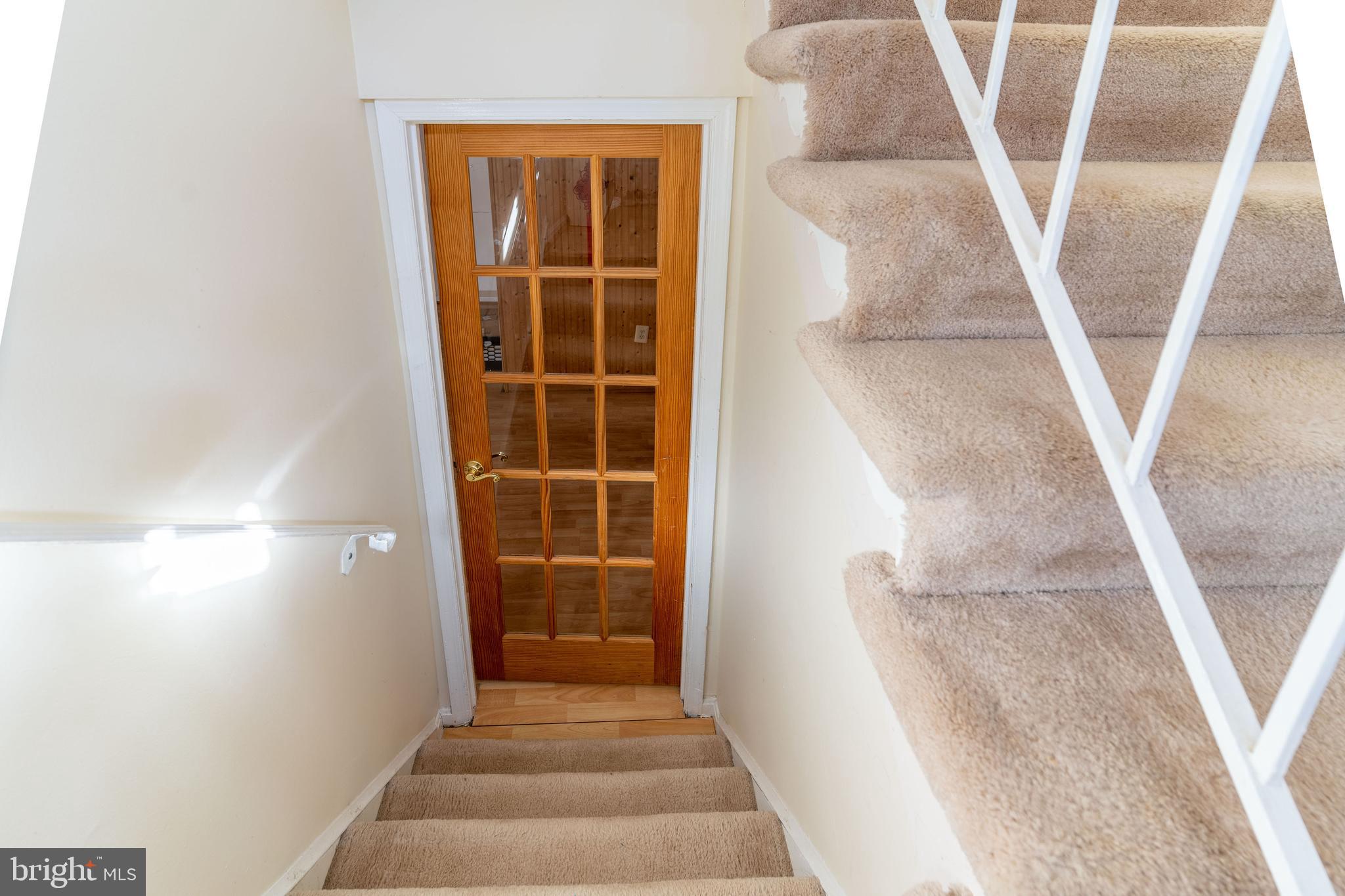 8031 SLEEPY VIEW LANE