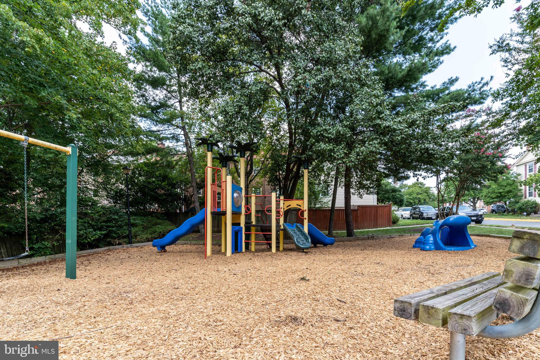 8031 SLEEPY VIEW LANE