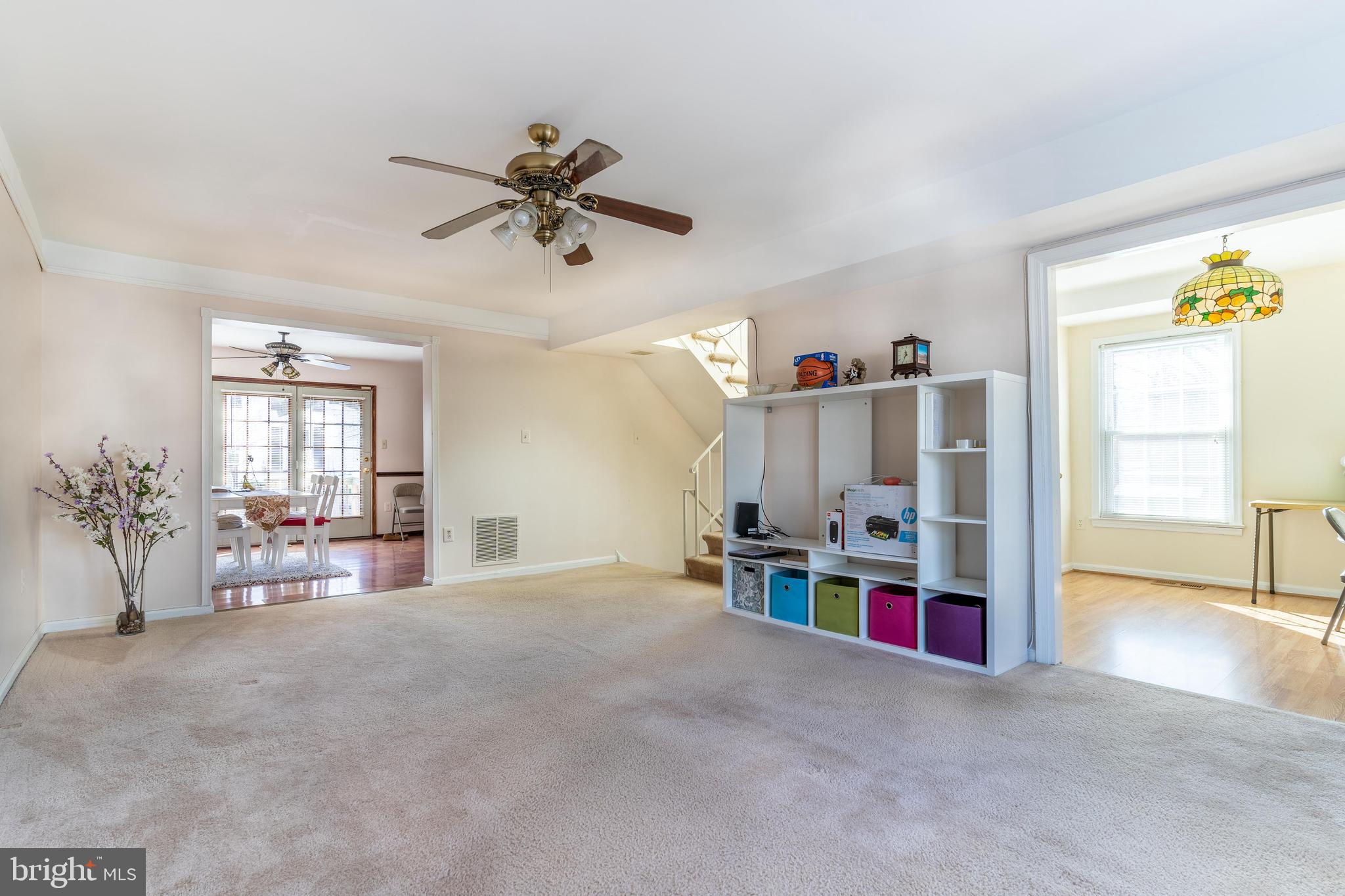 8031 SLEEPY VIEW LANE