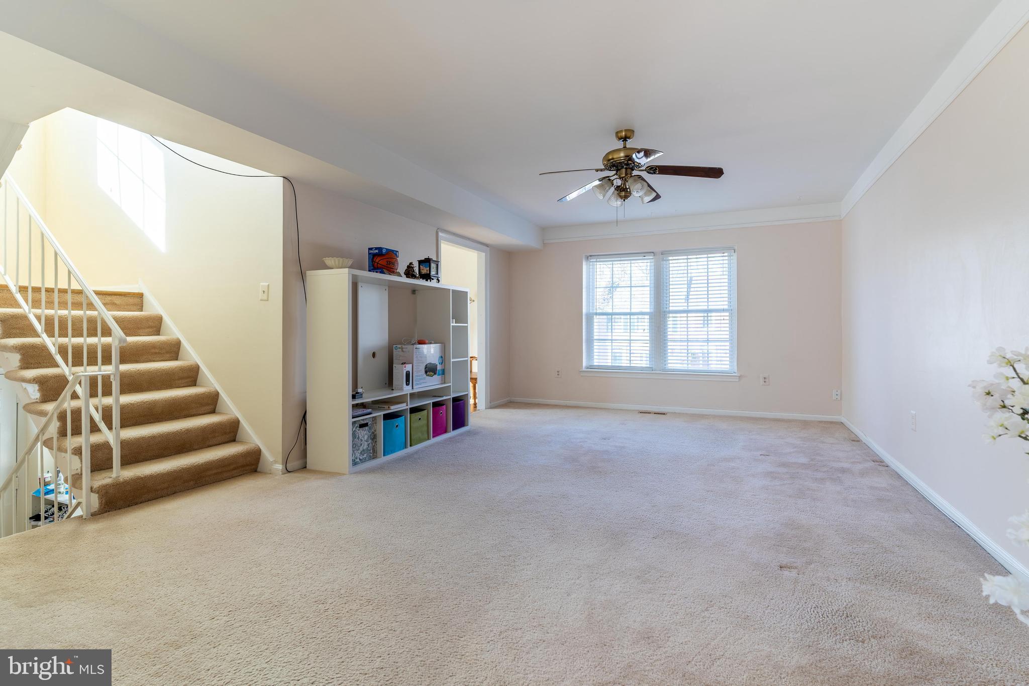 8031 SLEEPY VIEW LANE