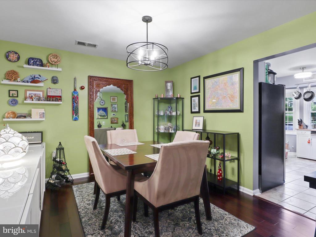 9917 BLAKE LANE