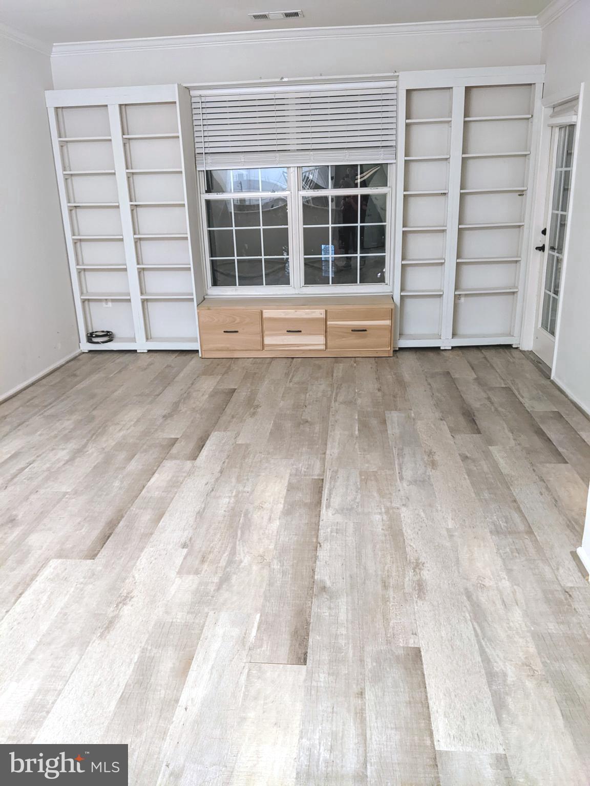 3009 NICOSH CIRCLE 4303