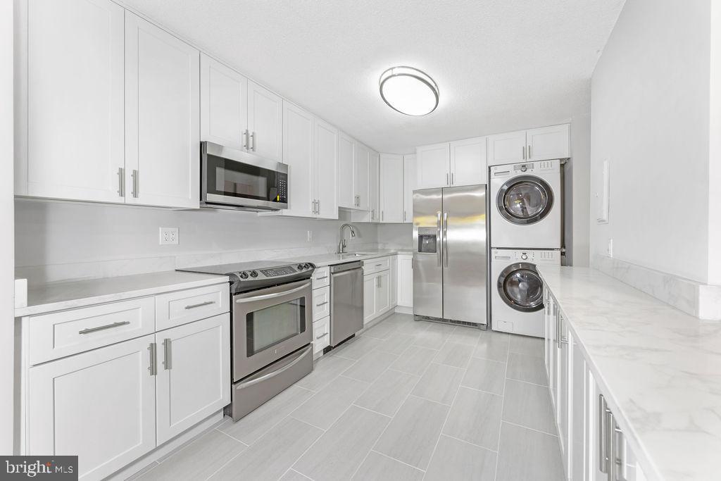 8380 GREENSBORO DRIVE 207