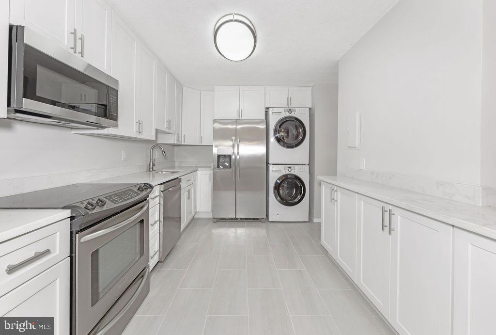 8380 GREENSBORO DRIVE 207
