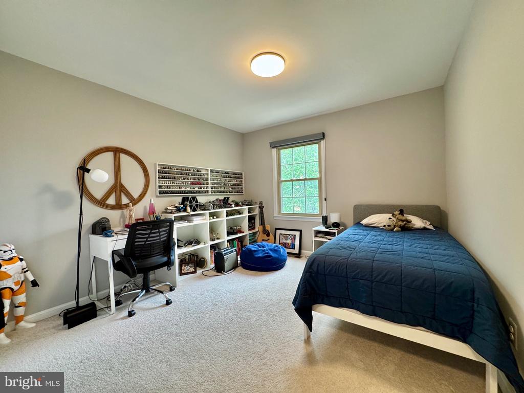2718 SHAWN LEIGH DRIVE