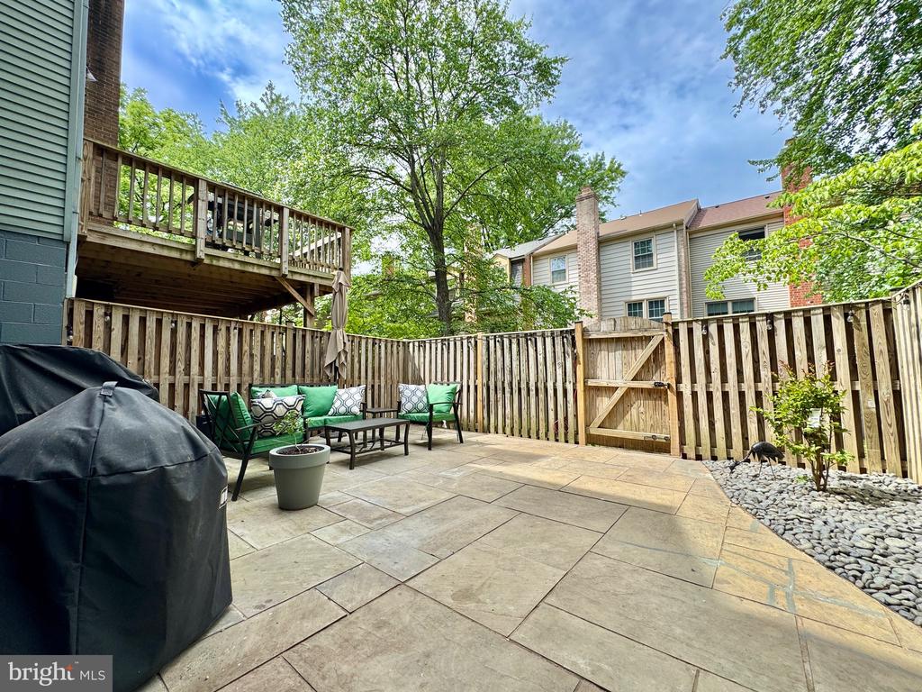 2718 SHAWN LEIGH DRIVE