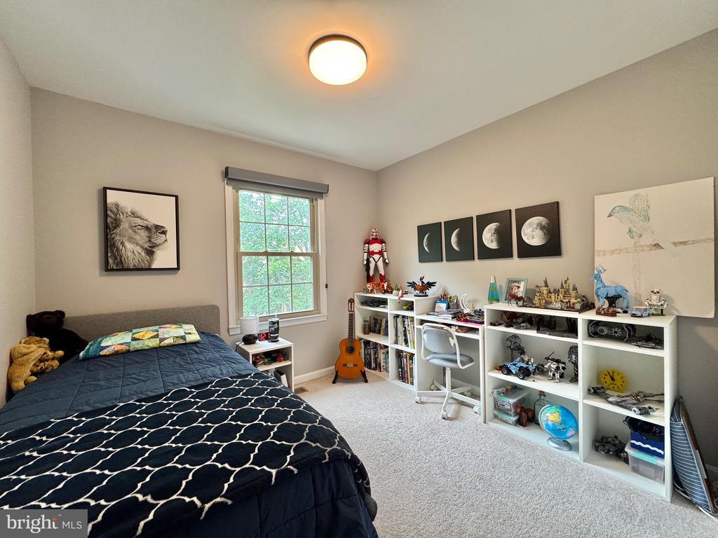 2718 SHAWN LEIGH DRIVE