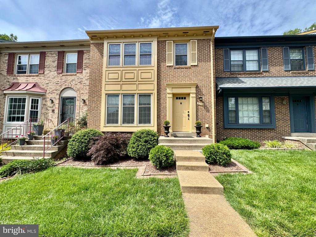 2718 SHAWN LEIGH DRIVE