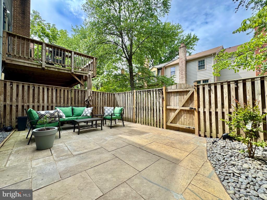 2718 SHAWN LEIGH DRIVE