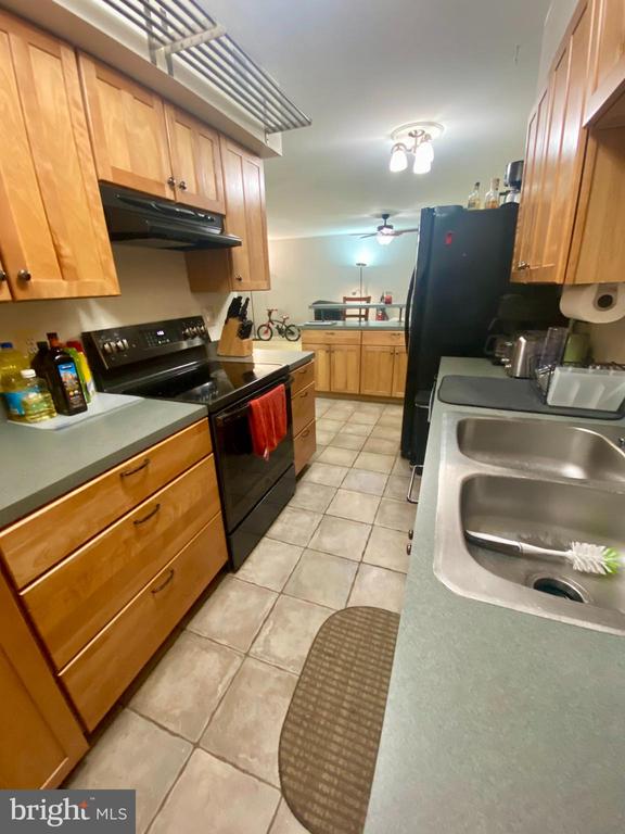 5809 CAMBRIDGE DRIVE K 668