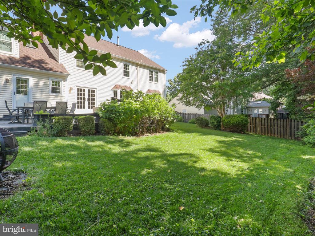 4661 BRADDOCK GREEN COURT